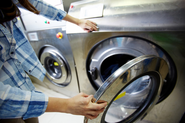Como Reduzir o Consumo de Energia de Máquinas de Lavar Roupa